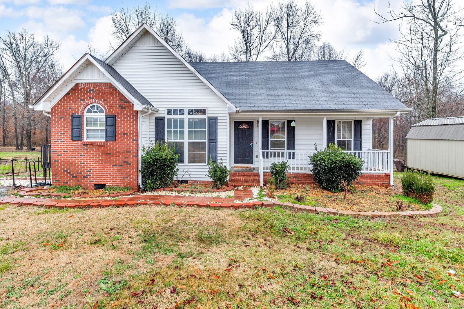 Property Photo:  35 Fox Wood Dr  TN 37334 