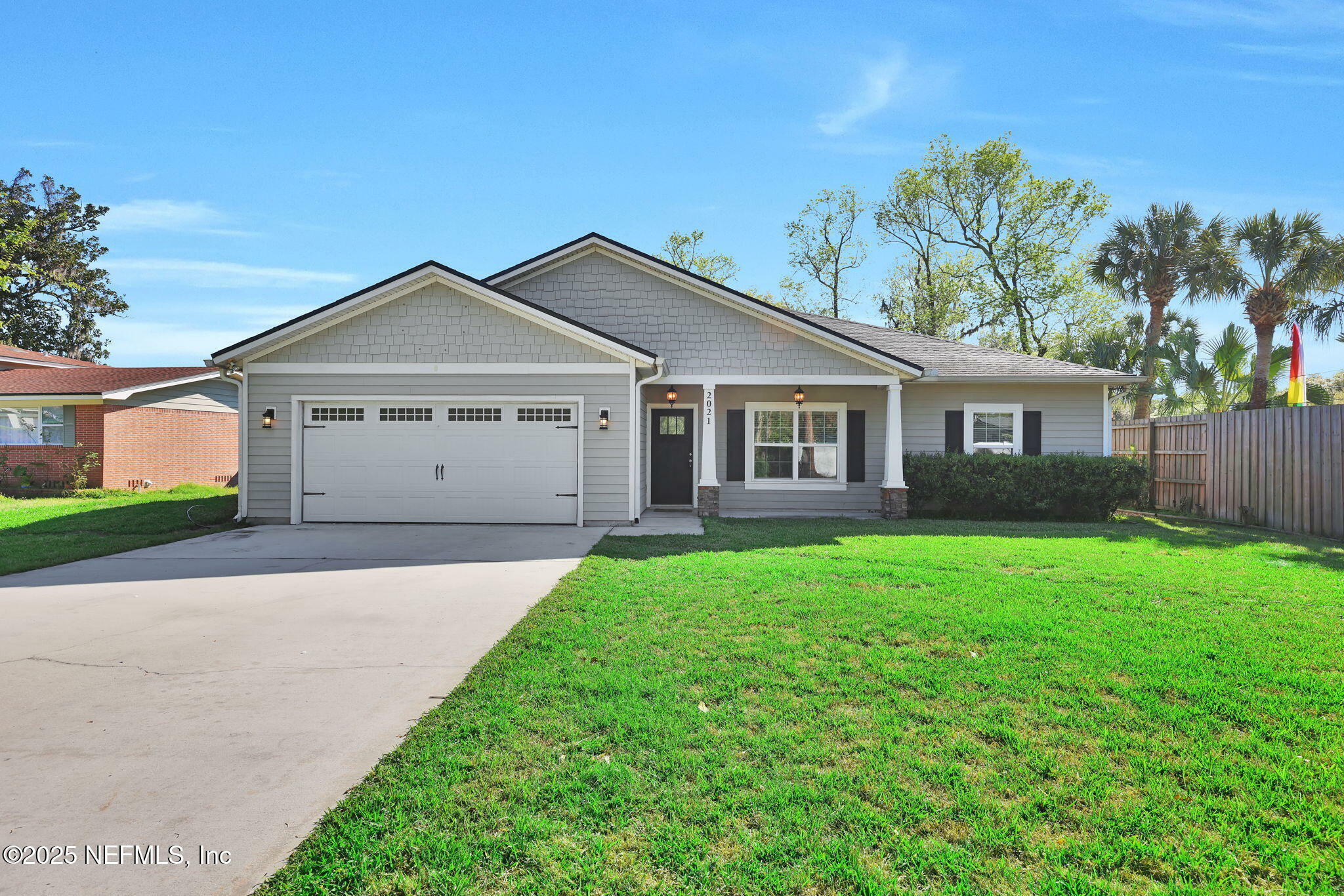 Property Photo: 2021 Holly Oaks River Drive FL 32225