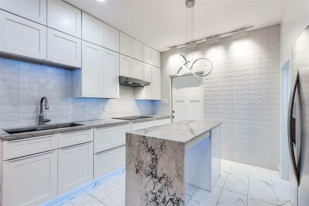 14400 Montfort Drive 1602  Dallas TX 75254 photo