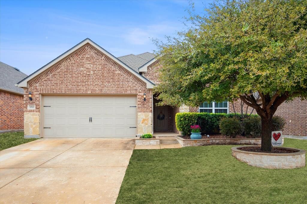 Property Photo: 1512 Westview Lane TX 76226