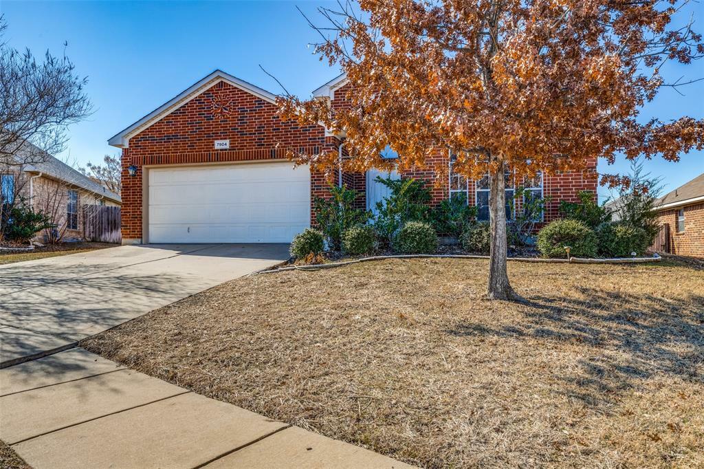 Photo de la propriété:  7904 Roswell Court  TX 76002 