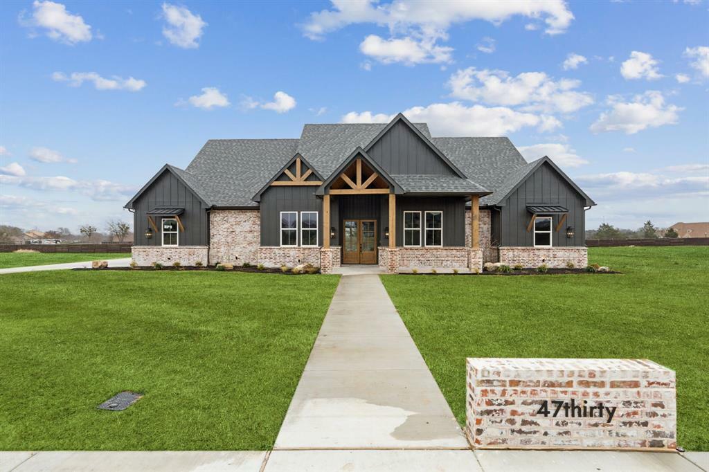 Property Photo: 4730 Magnolia Trail TX 76065