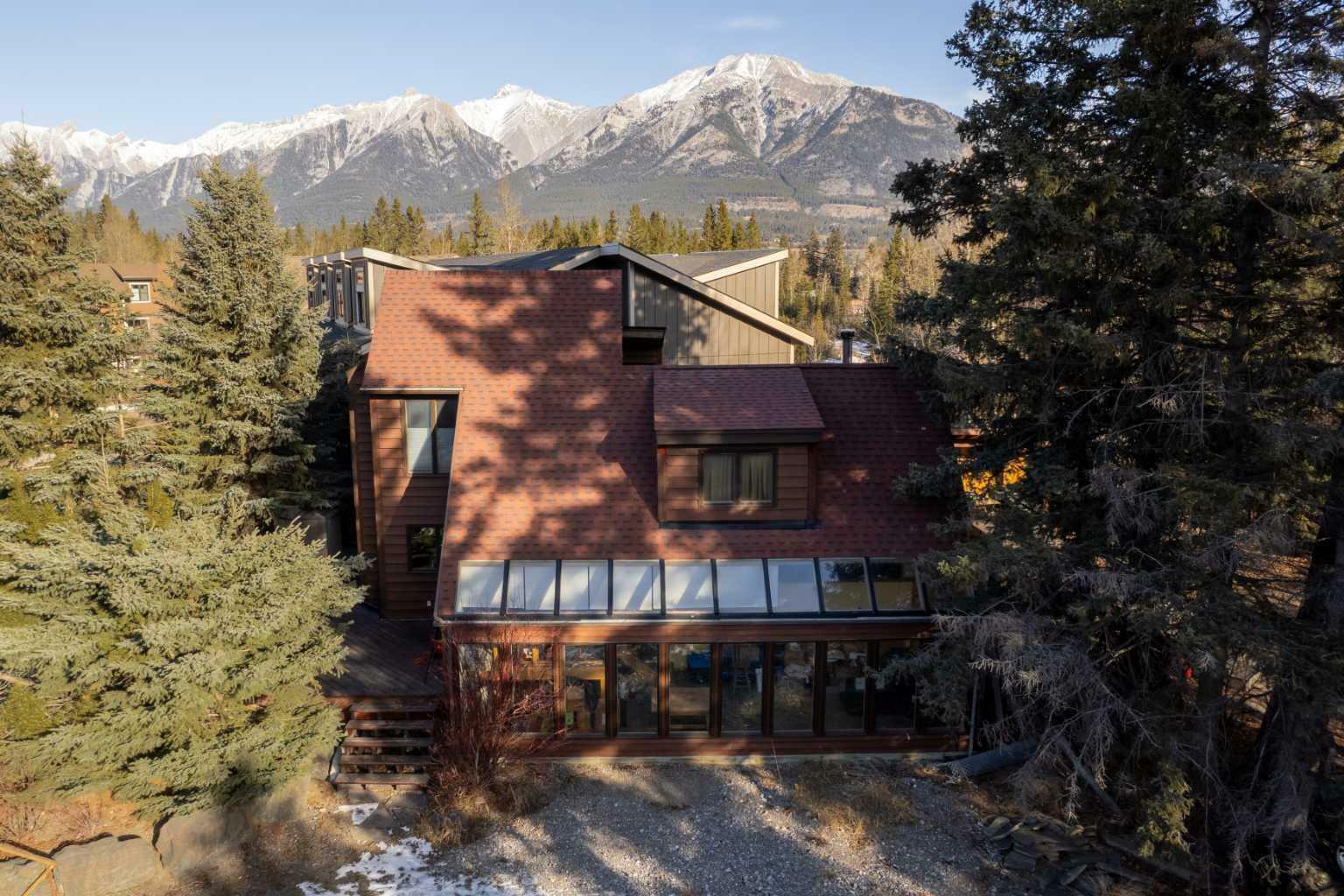 Property Photo: 101 Rundle Drive AB T1W 2L8