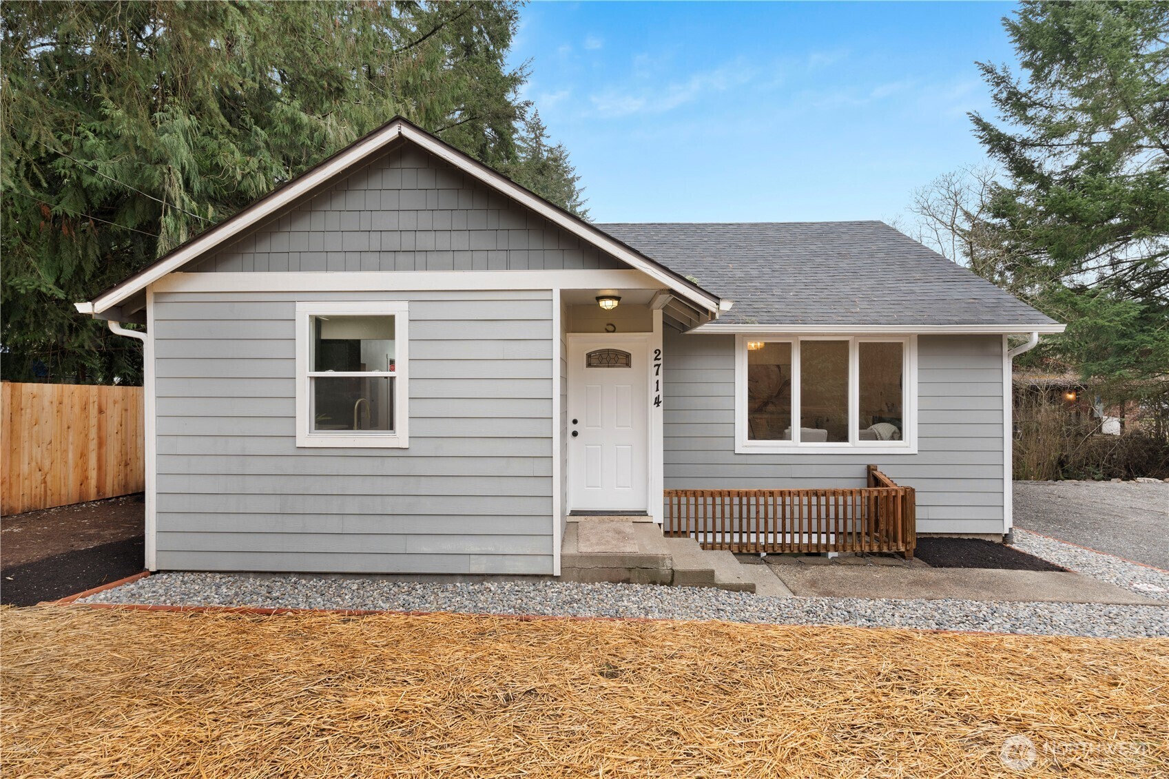 Property Photo: 2714 5th Avenue NE WA 98506