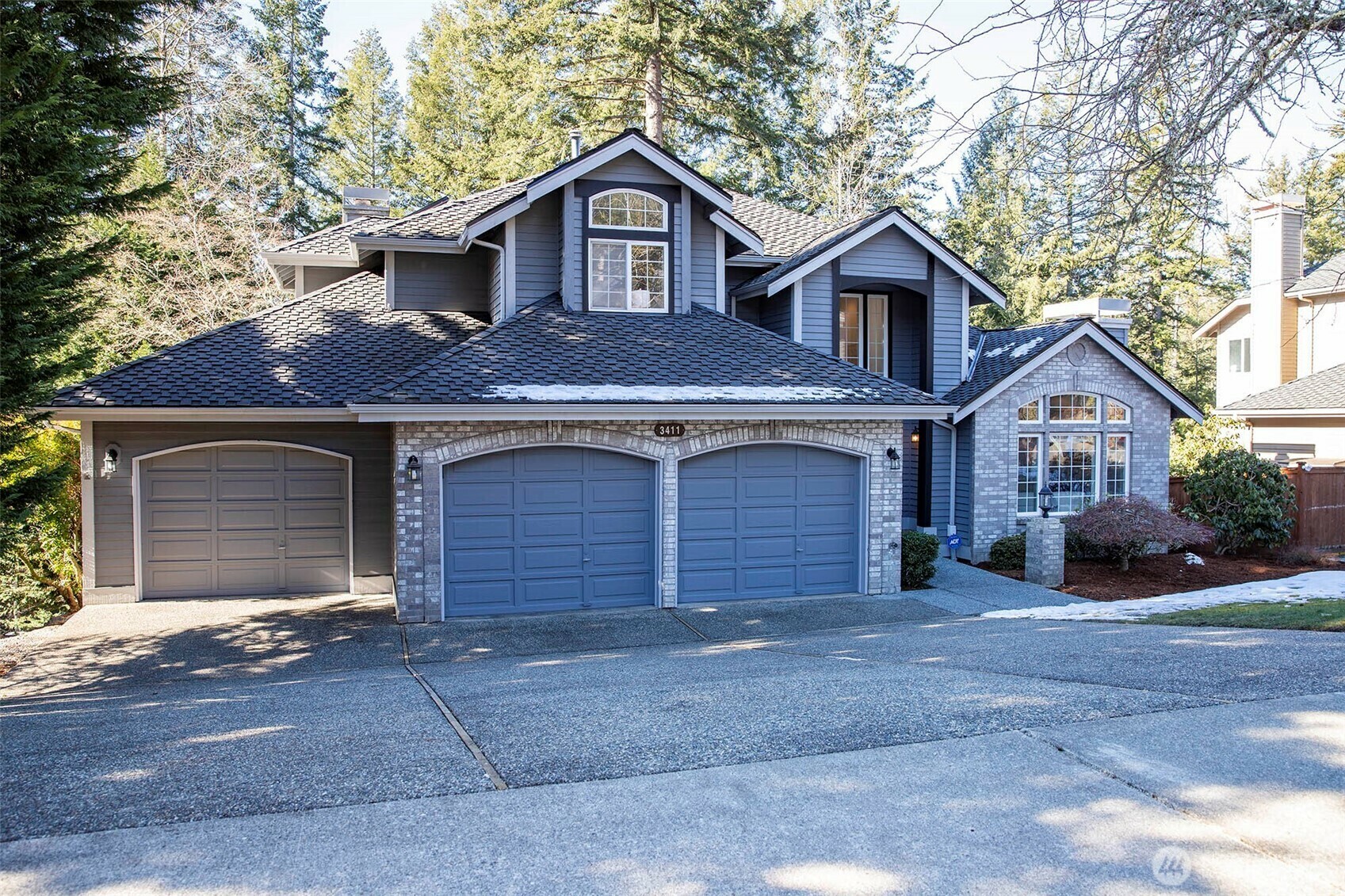 3411  241st Avenue SE  Sammamish WA 98029 photo