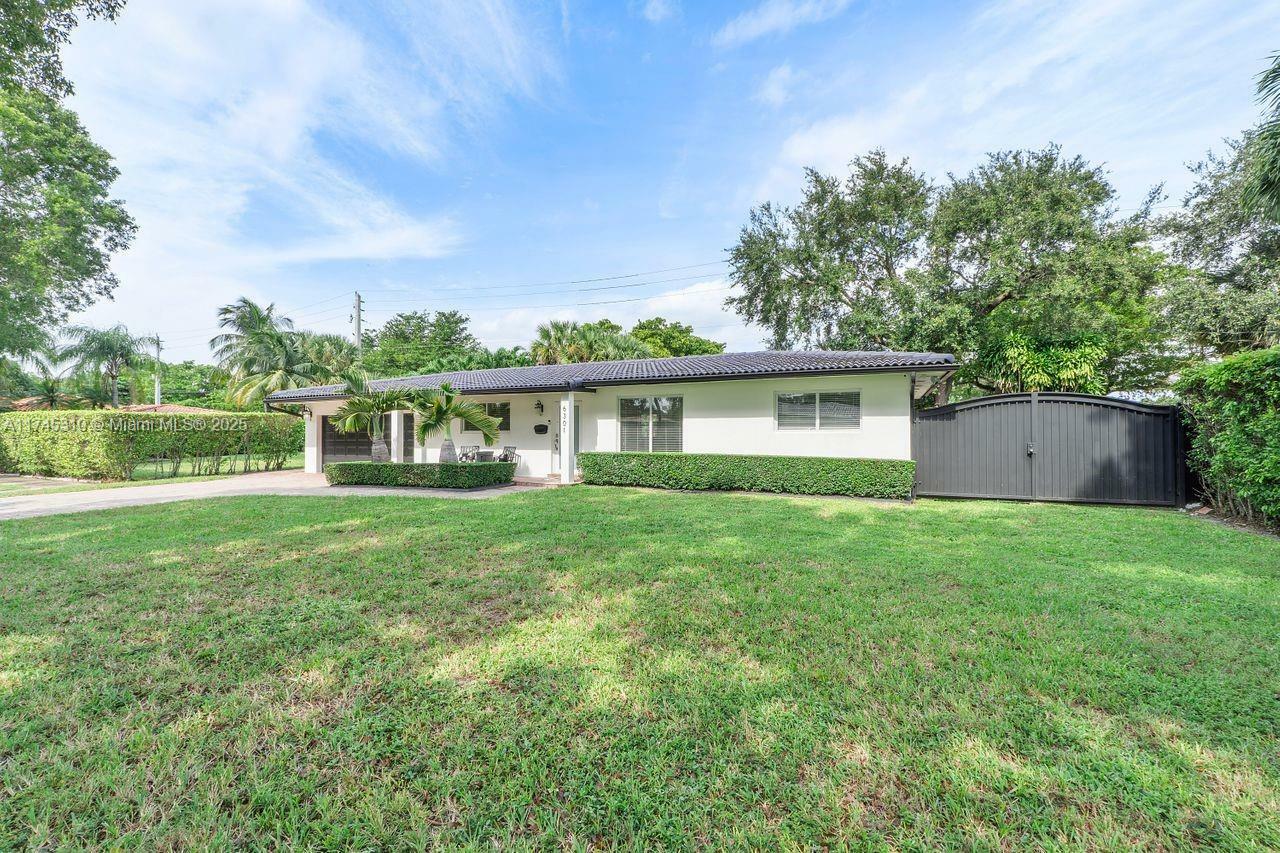 Property Photo:  6301 Lake Geneva Rd  FL 33014 