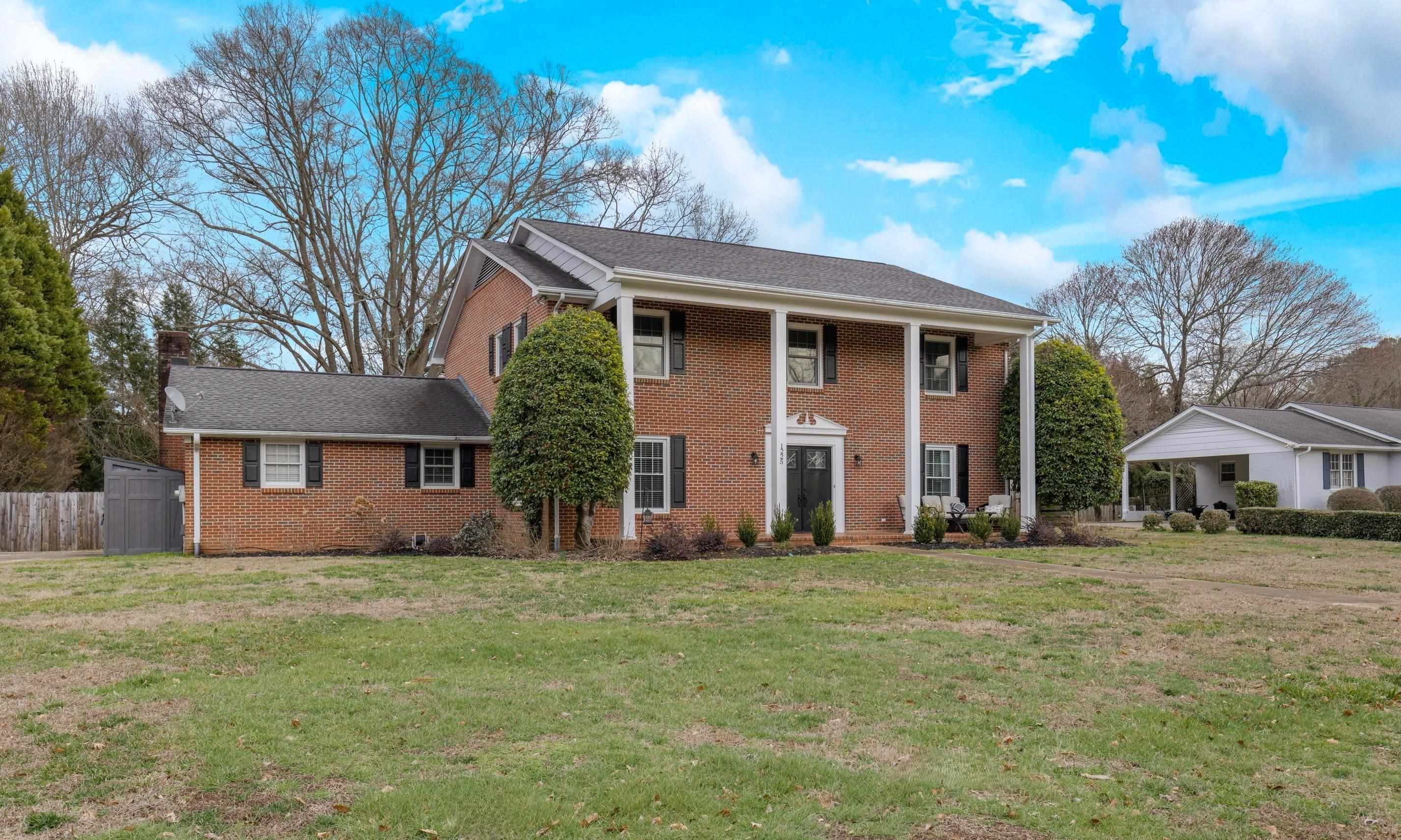 Property Photo: 1225 Farragut Dr SC 29302