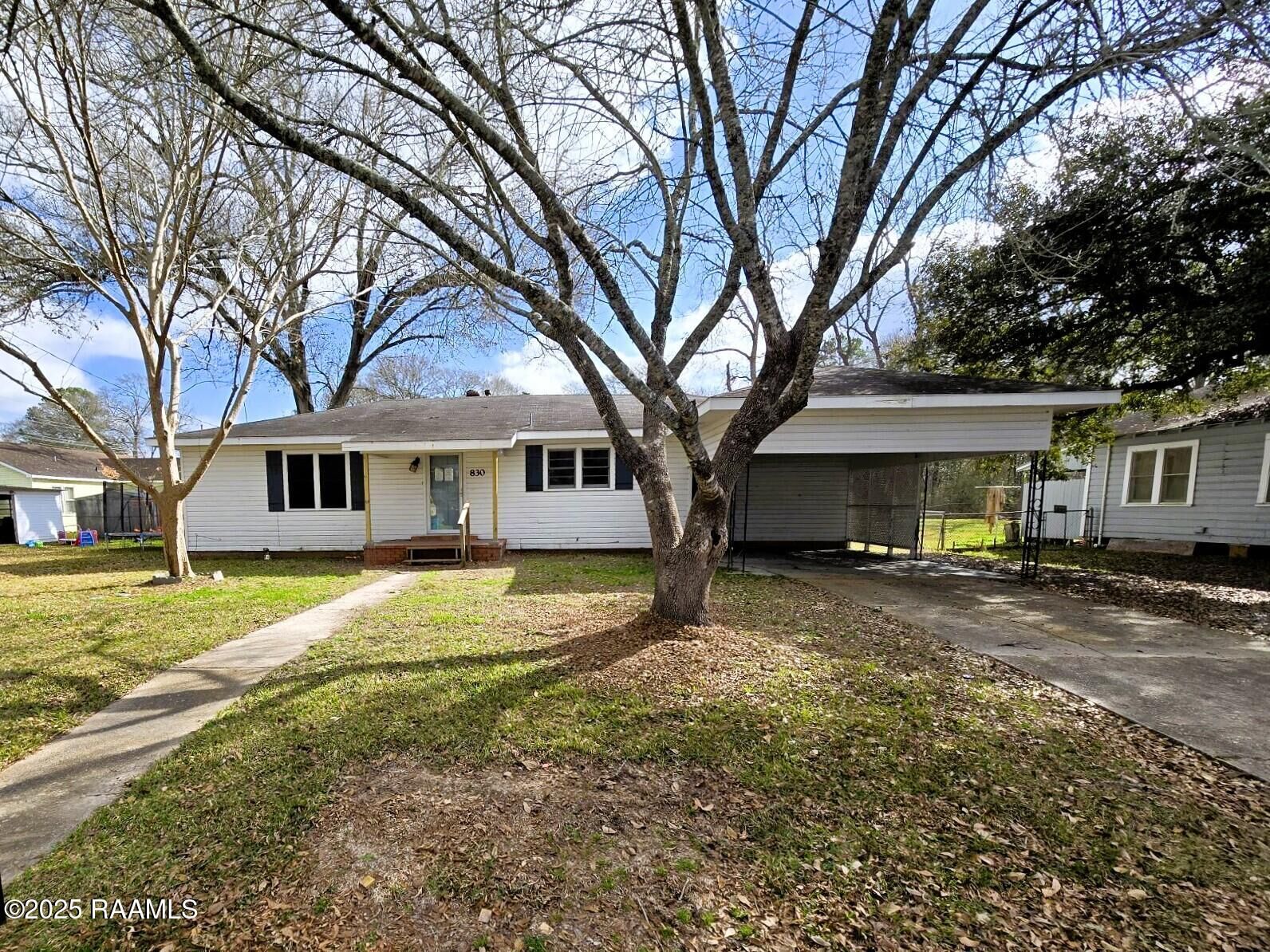 Property Photo:  830 N 6th Street  LA 70535 