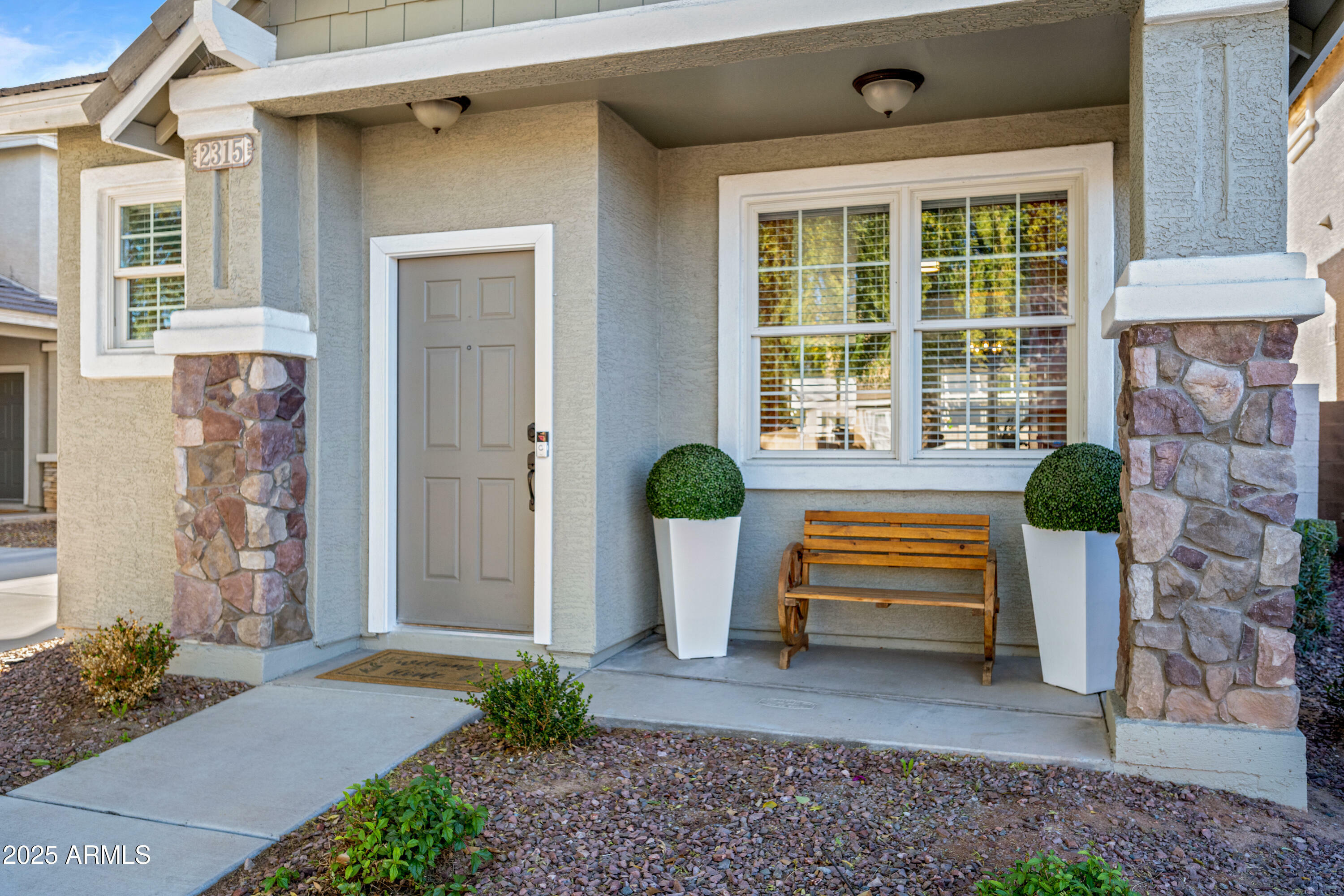 Property Photo: 2315 E Pecan Road AZ 85040