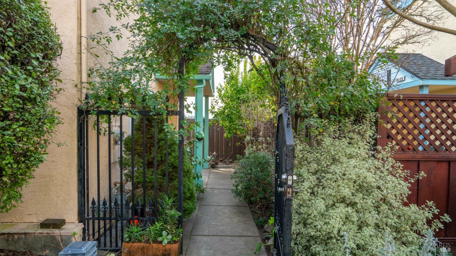 8116 Bodega Avenue  Sebastopol CA 95472 photo