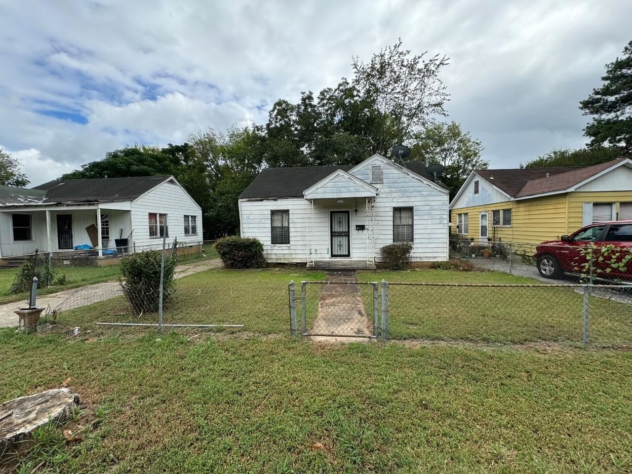 Property Photo: 4623 W 30th St AR 72204