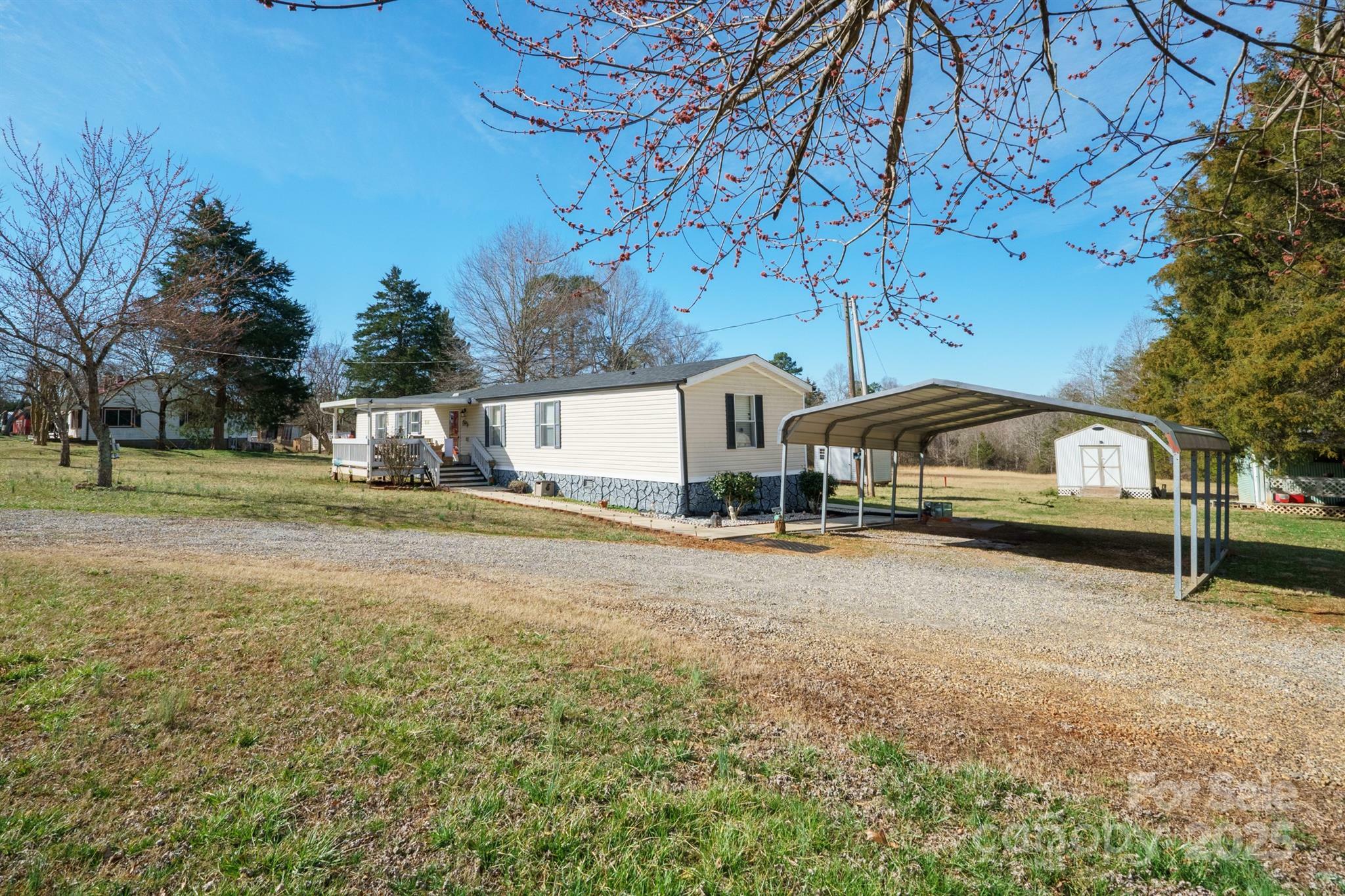 Property Photo:  3765 Killian Road  NC 28092 