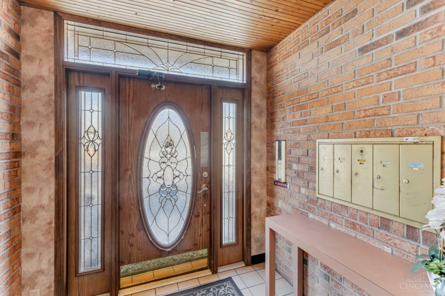 Property Photo: 390 Grand Avenue OH 45205