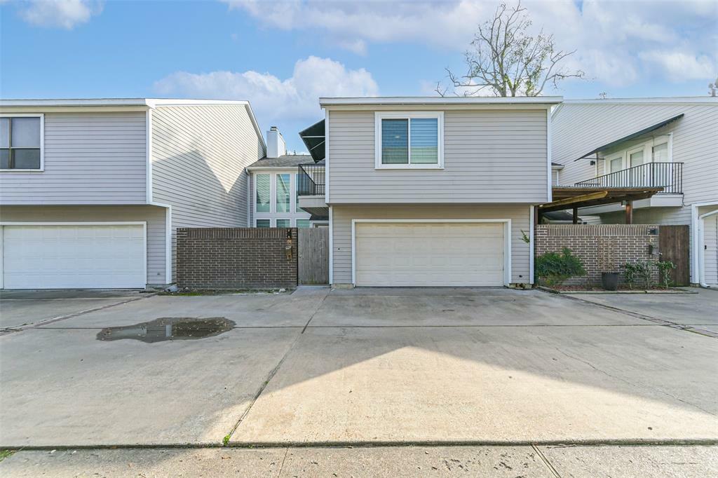 Property Photo: 2600 Nantucket Drive B TX 77057