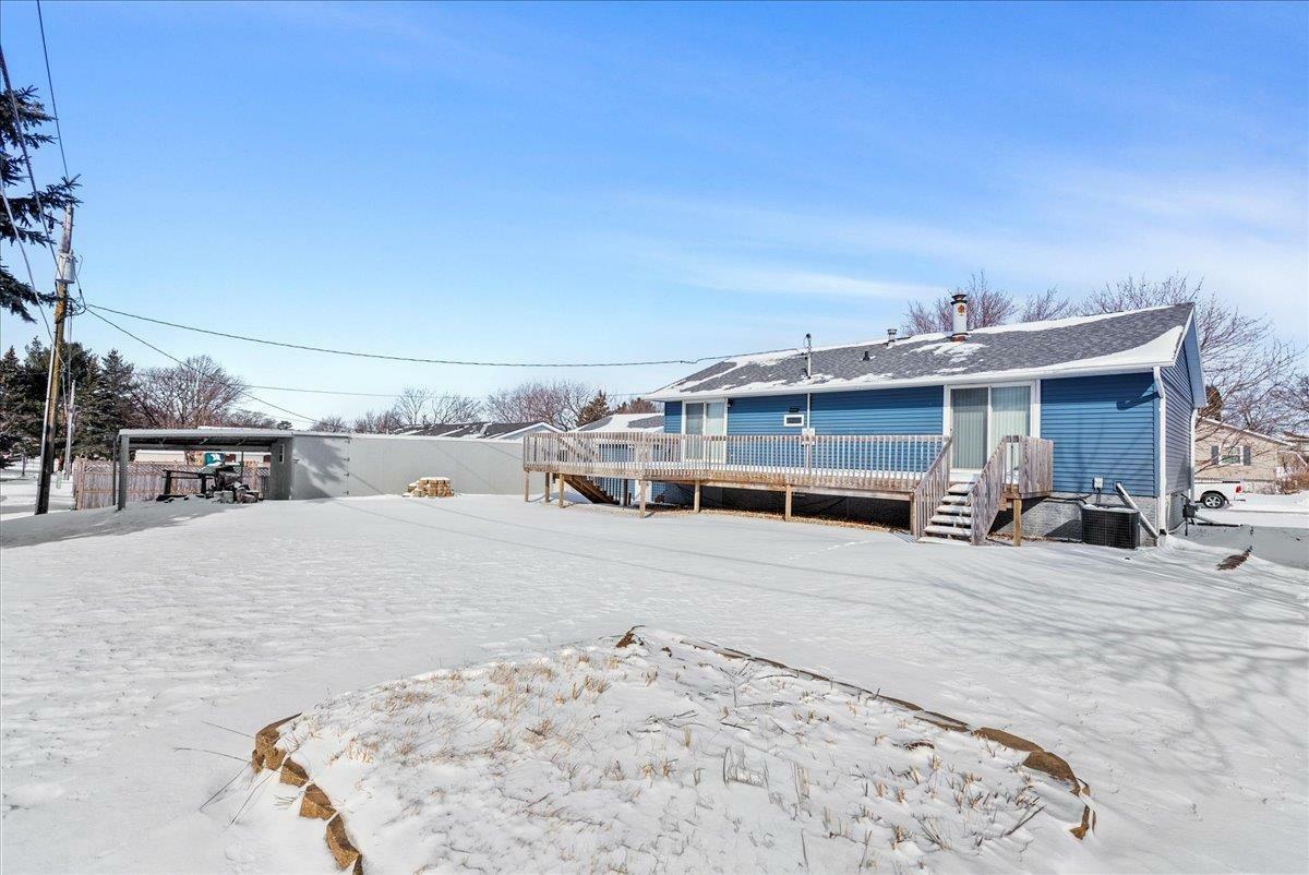 Property Photo:  1324 1st Street SE  IA 50662 