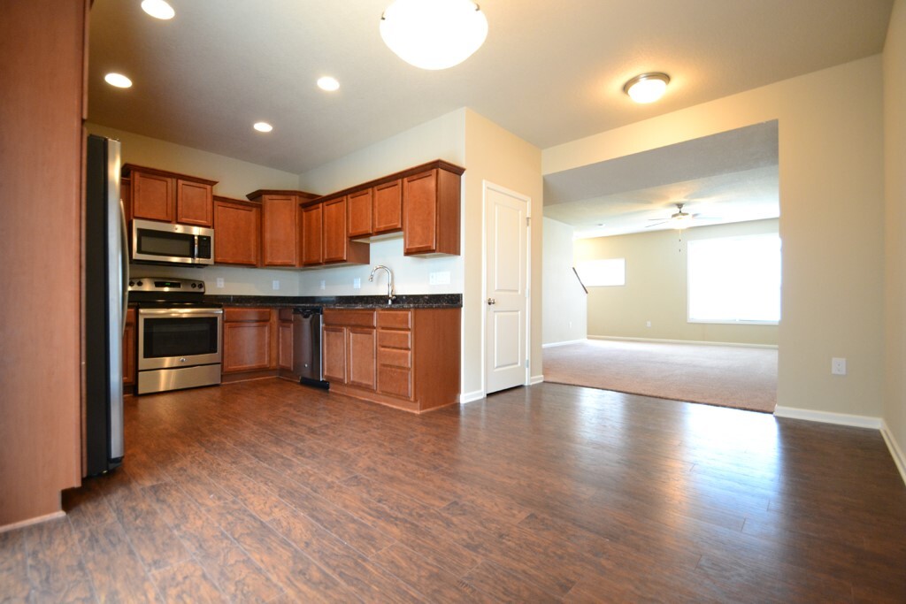 Property Photo:  9120 Greenspire Drive 112  IA 50266 