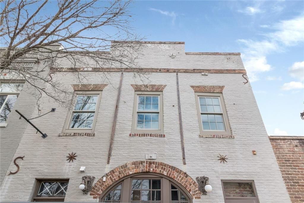 Property Photo:  709 Dauphin Street 7  AL 36602 