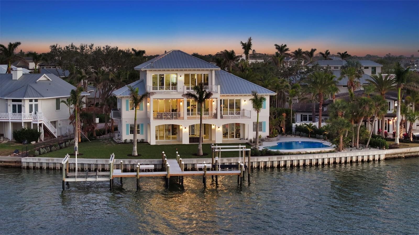 Property Photo:  1300 Tangier Way  FL 34239 