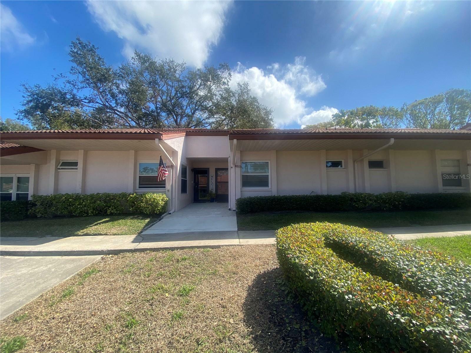 Property Photo:  1129 Montrose Place  FL 34698 