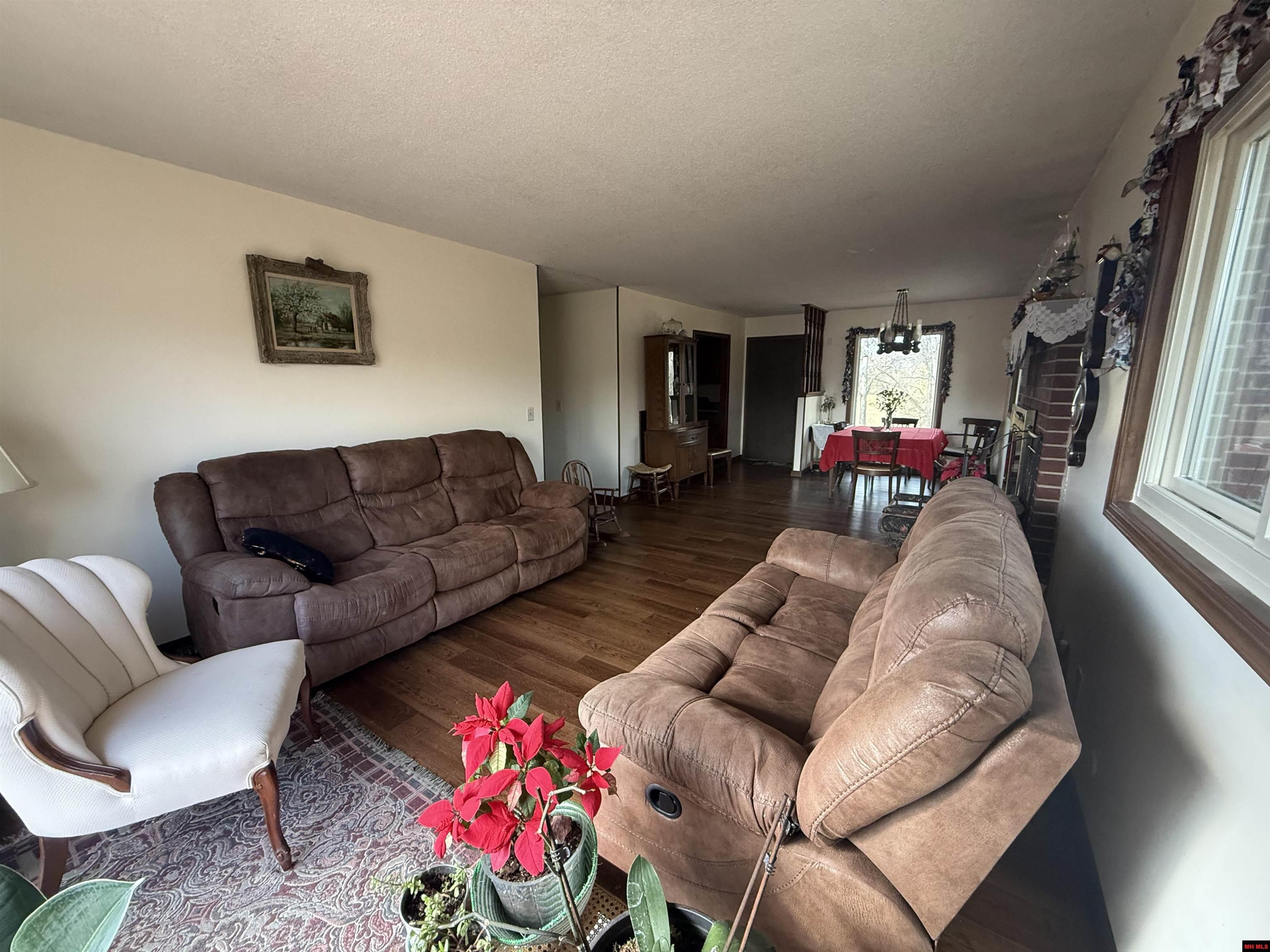 Property Photo: 1011 Old Military Road AR 72653