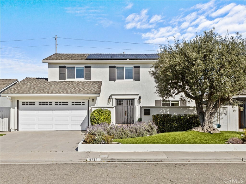 6791 Crista Palma Drive  Huntington Beach CA 92647 photo