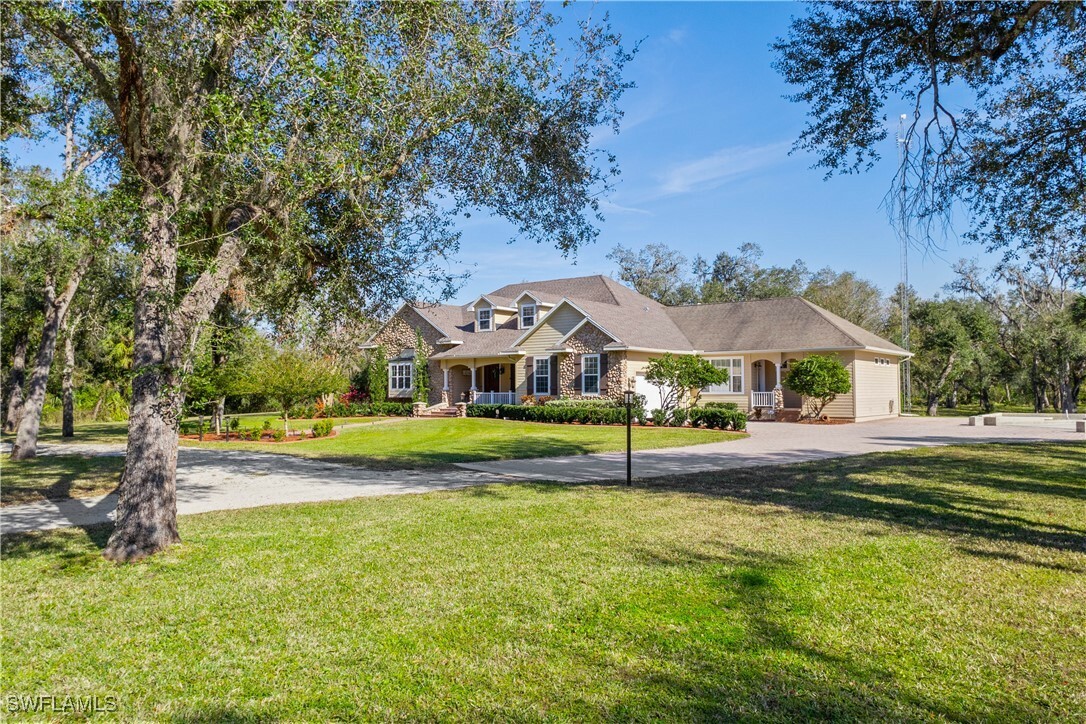 Property Photo: 10038 SW County Road 769 FL 34269