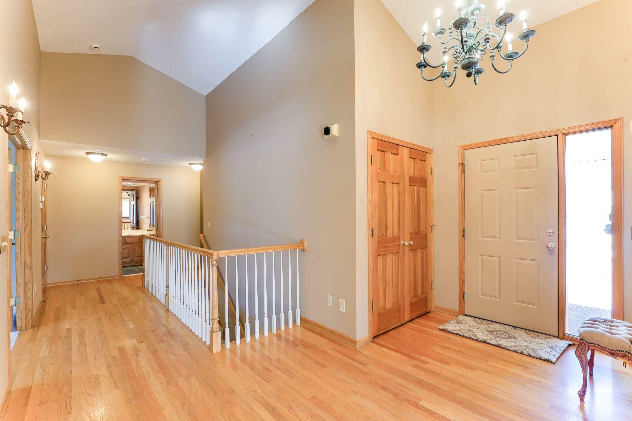 Property Photo:  2584 Parkview Court  MN 55110 