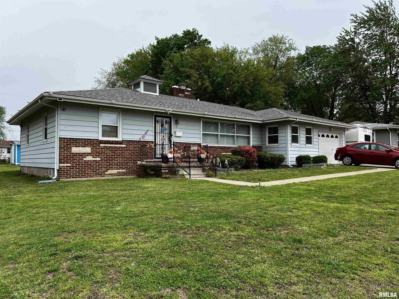 Property Photo: 5 Evergreen Drive IL 62864