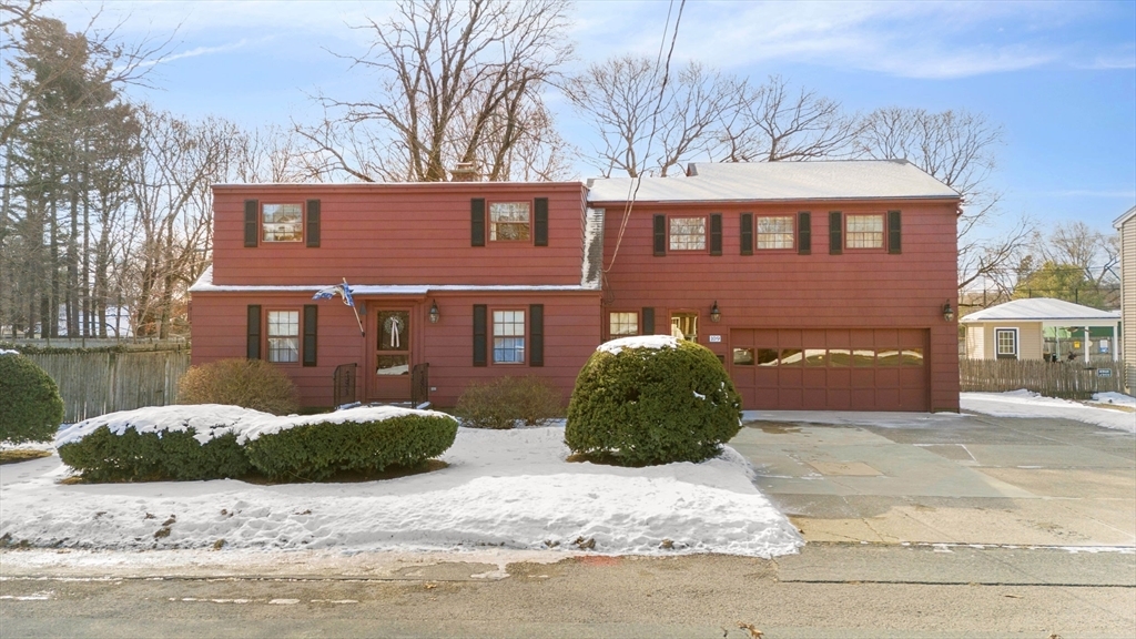 Property Photo:  109 Lakeside Dr  MA 01545 