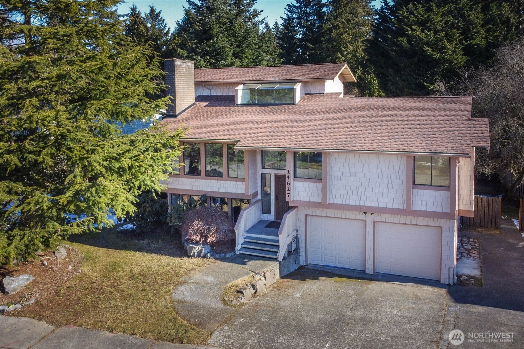 Property Photo:  14627  62nd Place W  WA 98026 