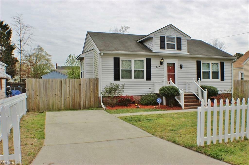 Property Photo:  217 Sandpiper Drive  VA 23704 