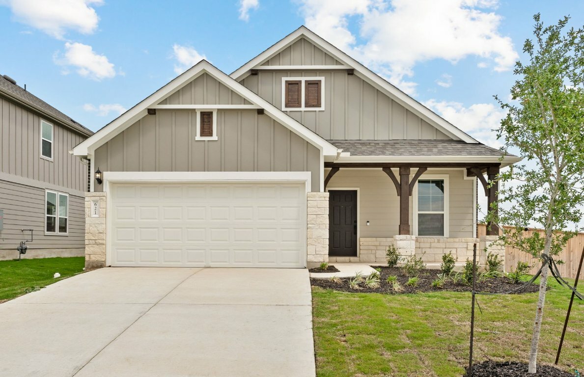 Property Photo: 621 Scooter Street TX 78626