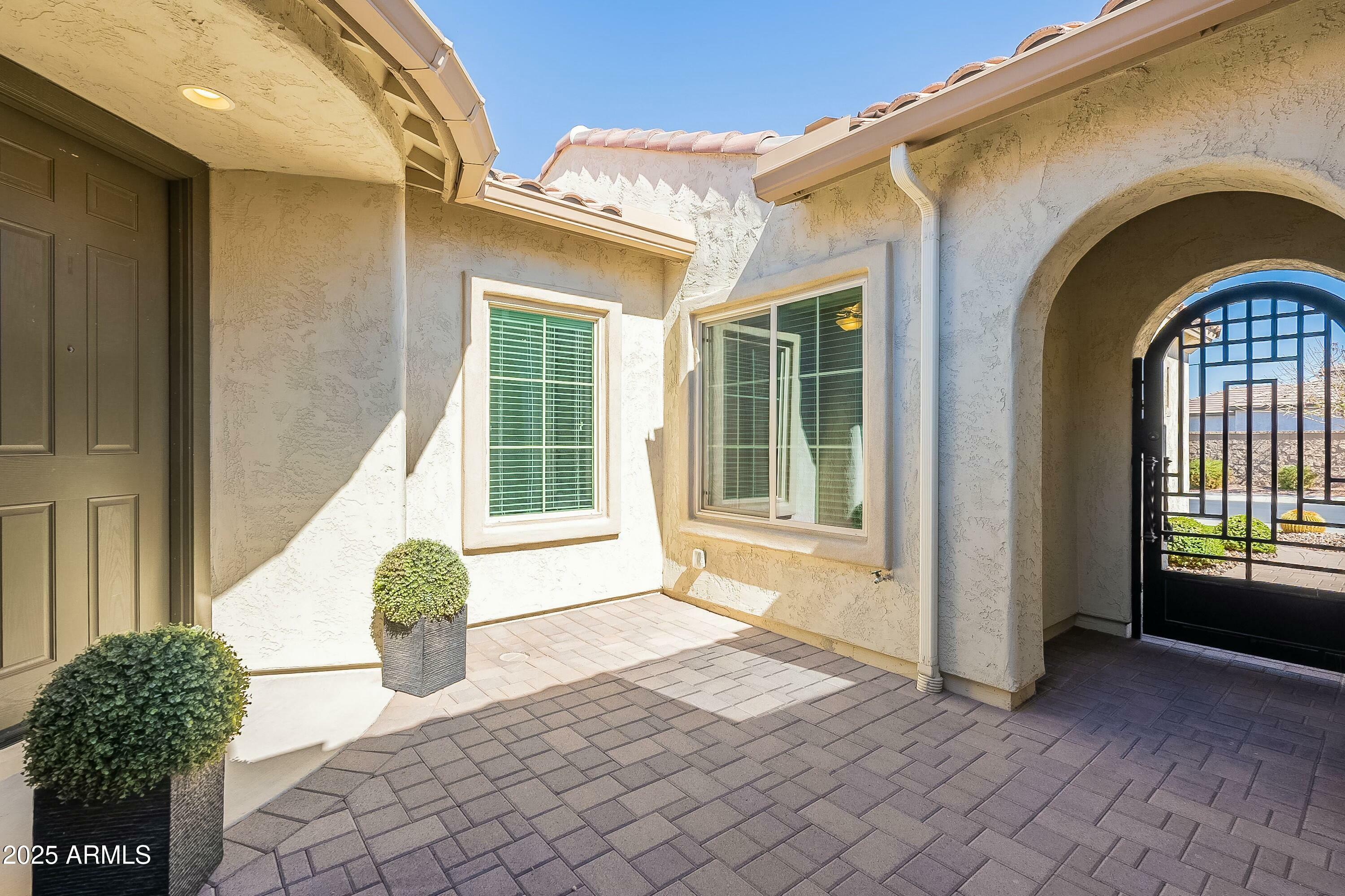 Property Photo:  3996 N Huntington Drive  AZ 85132 