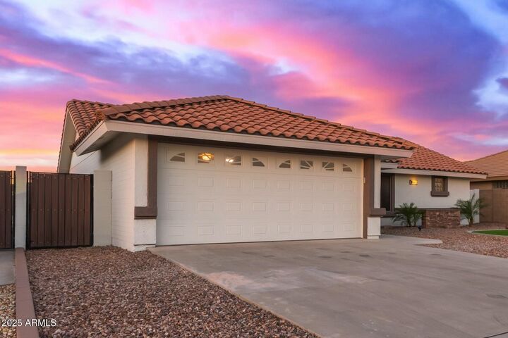 Property Photo: 11430 E Neville Avenue AZ 85209
