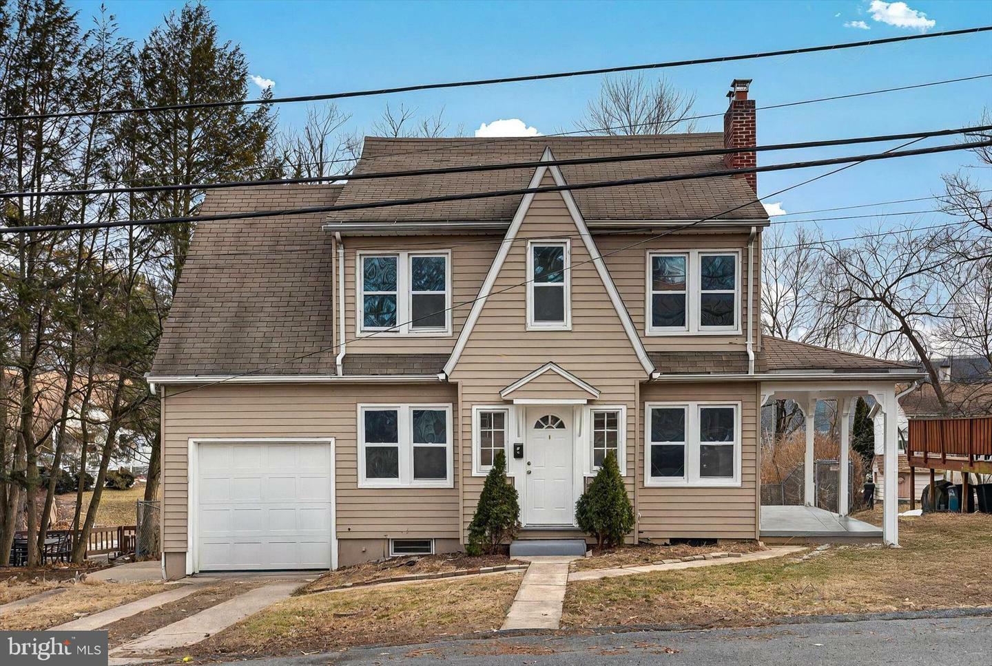 Property Photo:  54 N Madison Street  PA 17109 