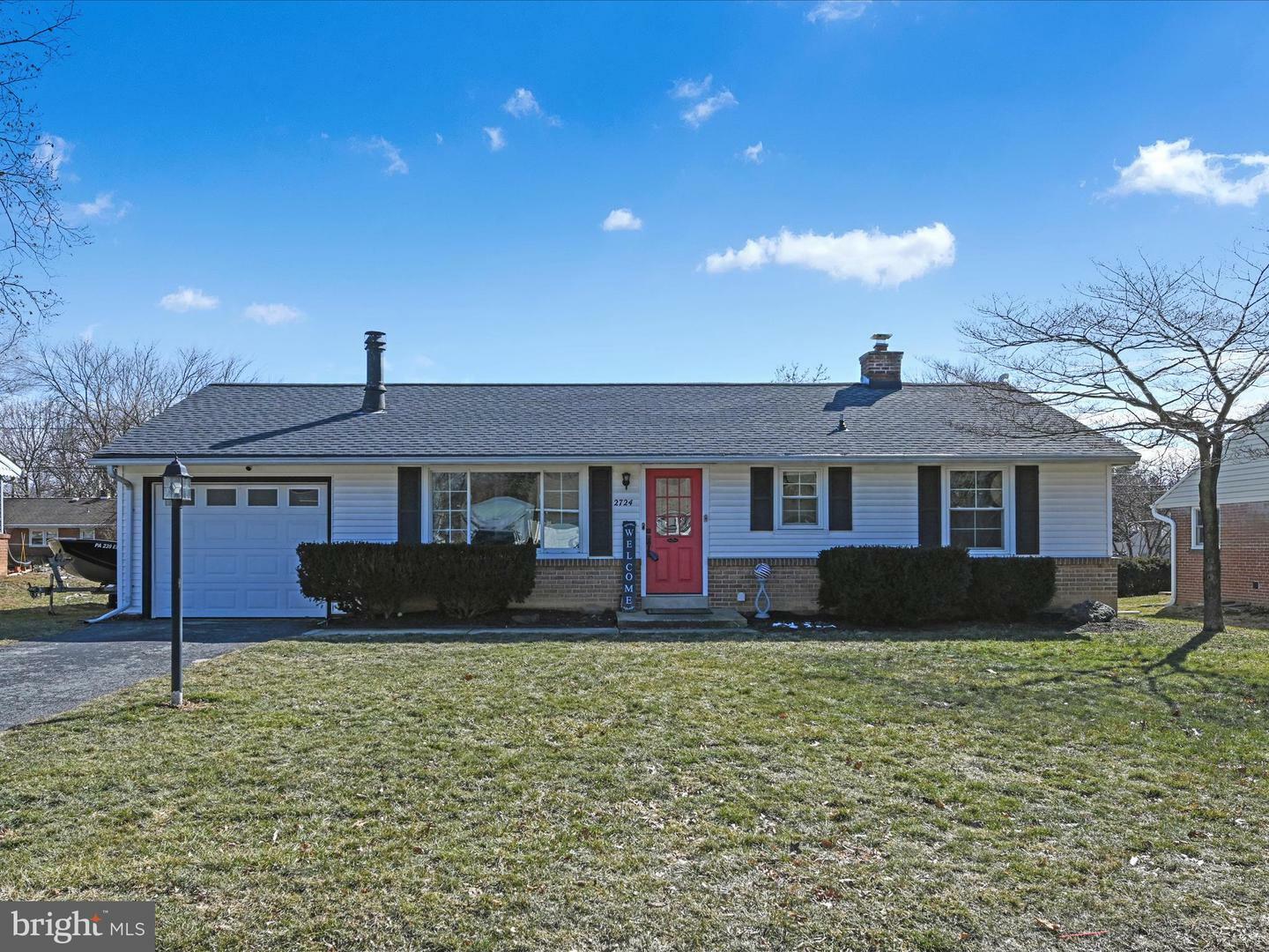 Property Photo:  2724 Kimberly Road  PA 17603 