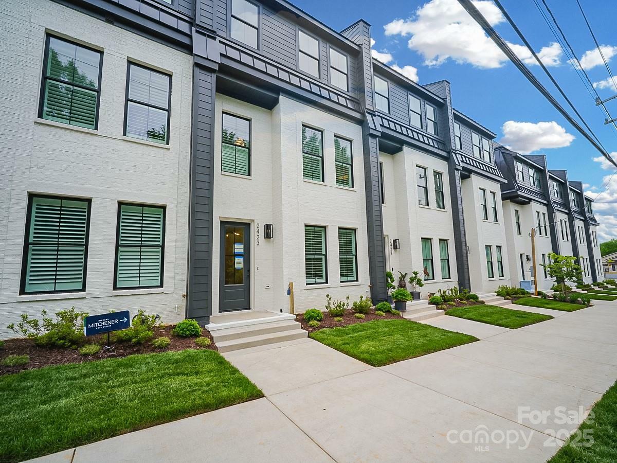 2530 Park Rose Lane 12  Charlotte NC 28204 photo