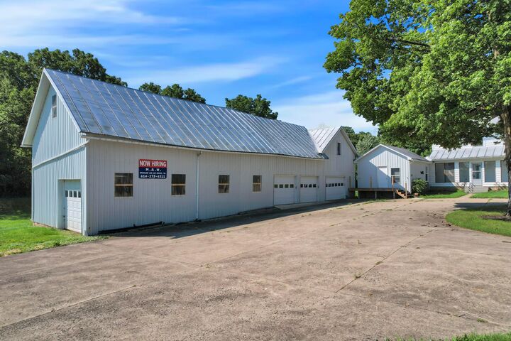 Property Photo: 7106 Columbus Road OH 43050