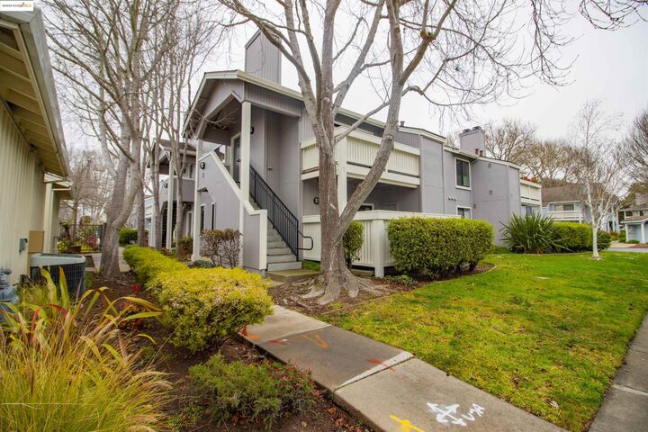 88 Schooner Court  Richmond CA 94804 photo
