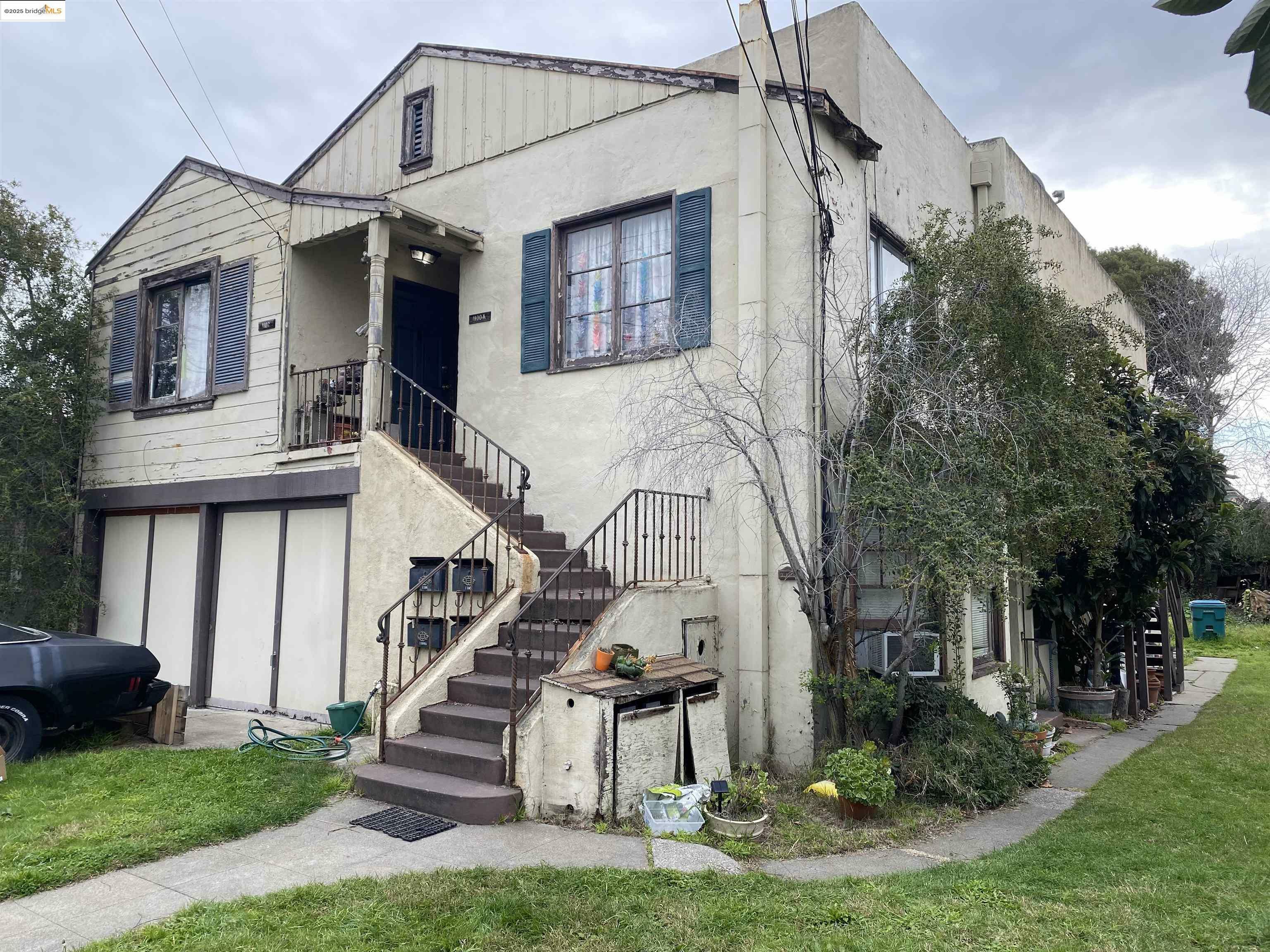 Property Photo:  1100 Park Ave  CA 94501 