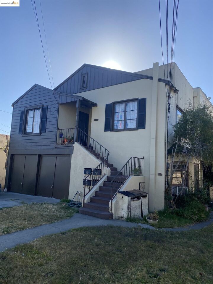 1100 Park Ave  Alameda CA 94501 photo