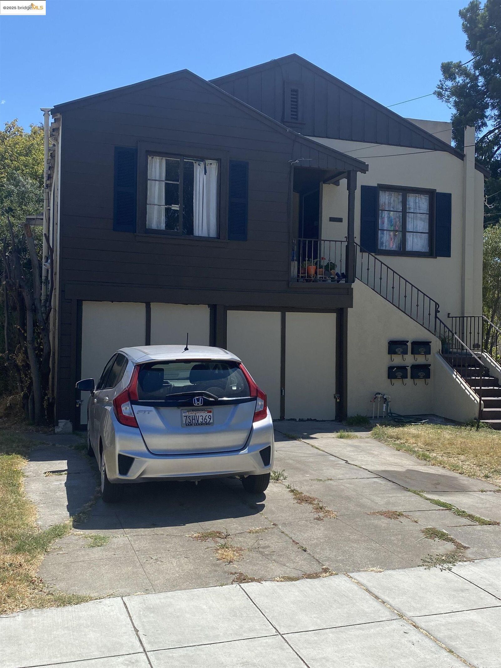Property Photo: 1100 Park Ave CA 94501