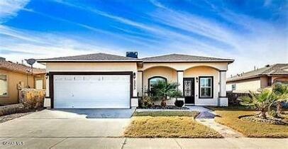 3233 Scarlet Point Drive  El Paso TX 79938 photo