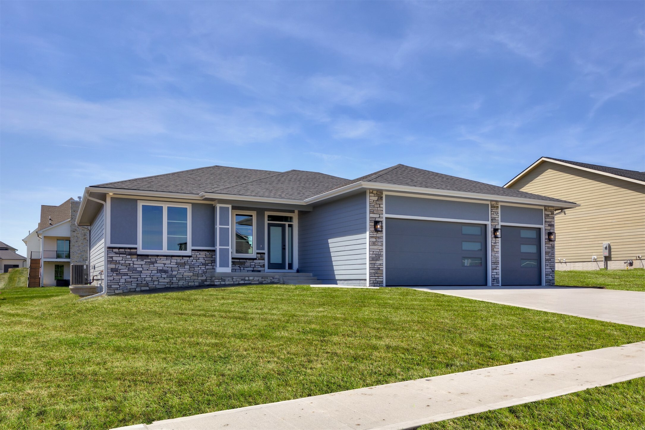 Property Photo: 18274 Hidden Knoll IA 50325