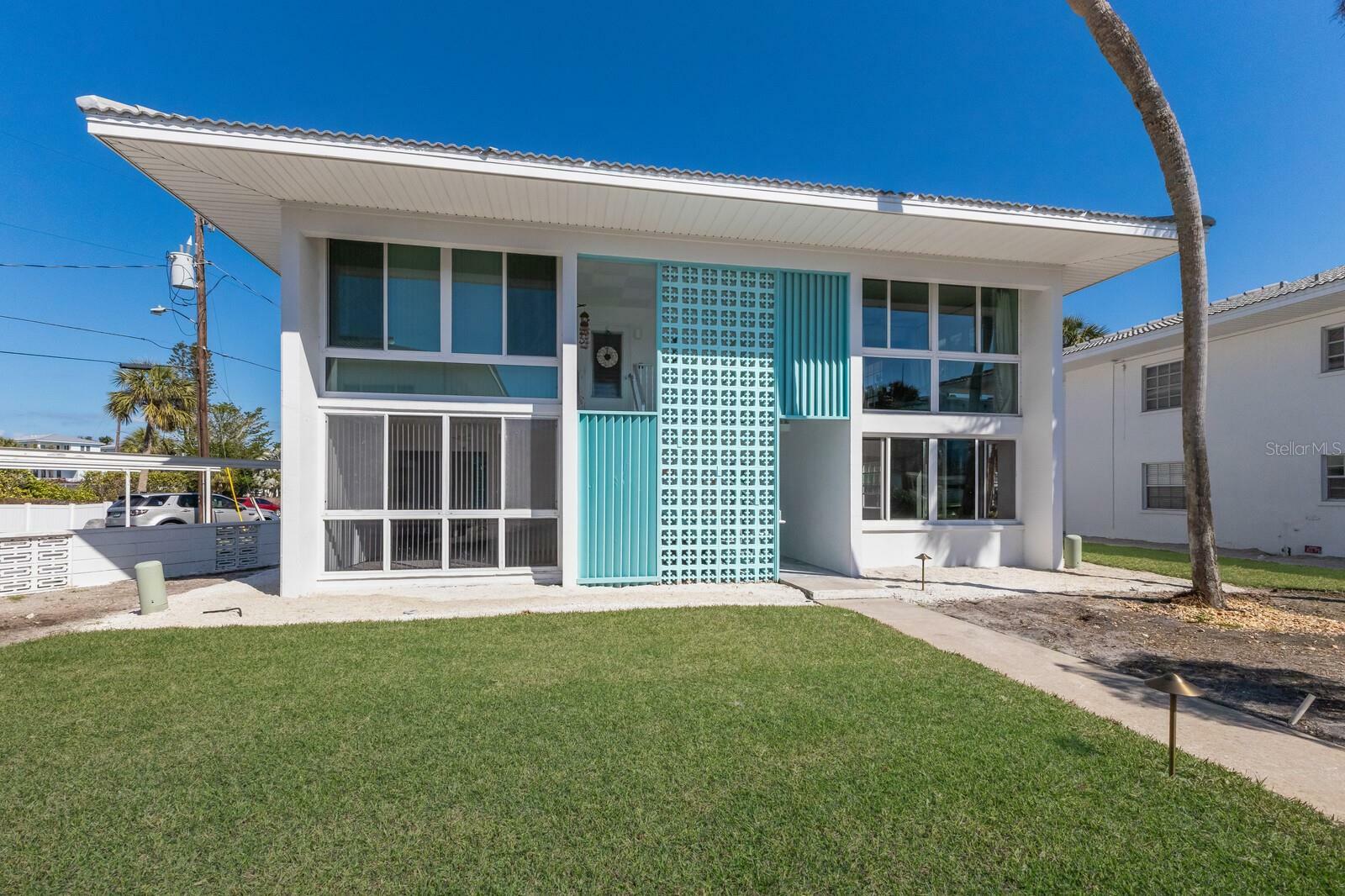 Property Photo:  5400 Gulf Drive 25  FL 34217 