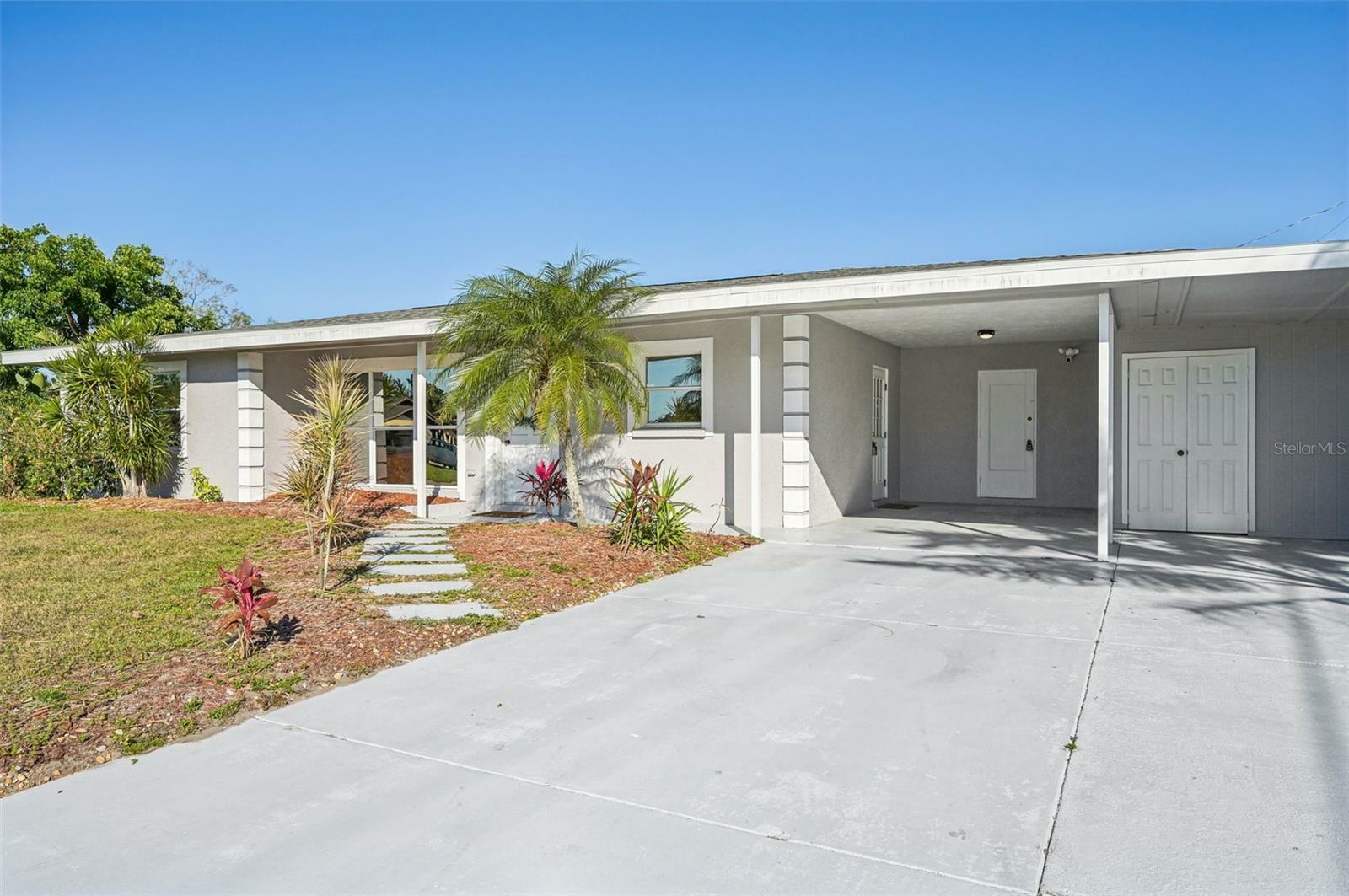 Property Photo:  4335 Maceachen Boulevard  FL 34233 