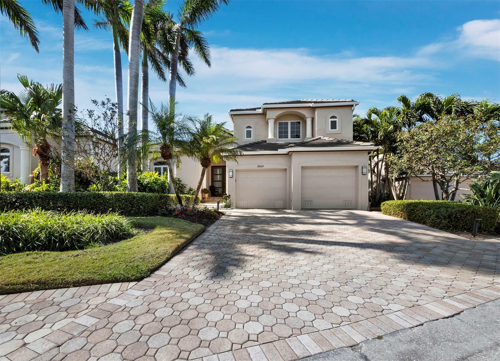 Property Photo:  2065 Harbour Links Drive 5  FL 34228 