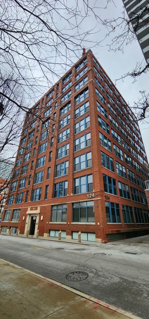 Property Photo: 124 W Polk Street 707 IL 60605
