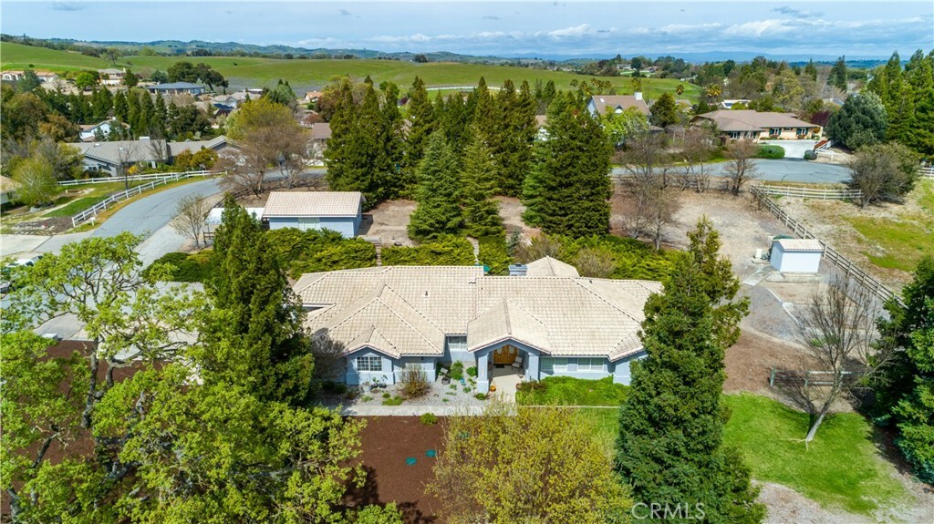 Property Photo: 185 Helgren Court CA 93465