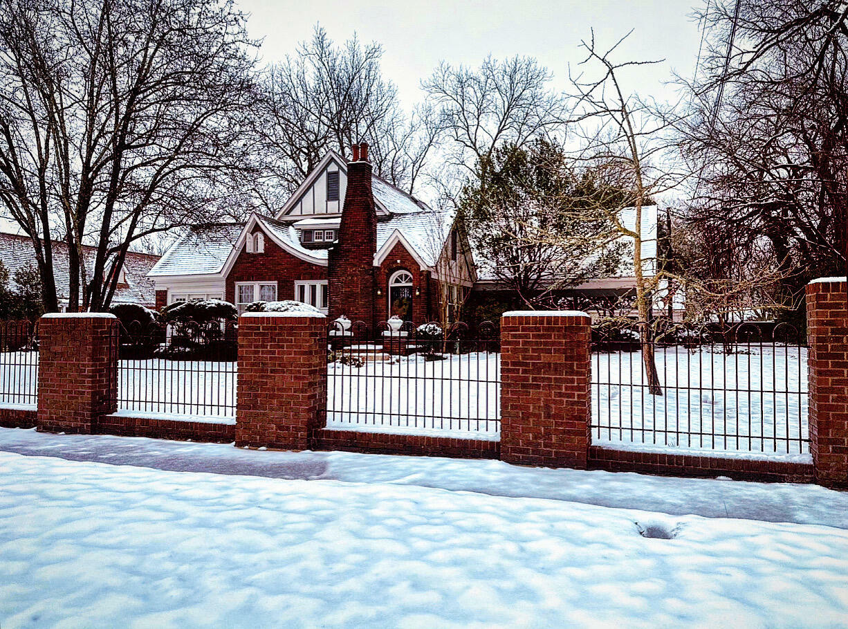 Property Photo:  403 Jefferson St.  MS 38860 
